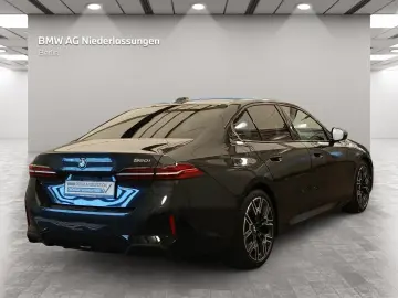BMW 520i Lim. M Sport LiCoPr Komf-Sitze Pano Standhz
