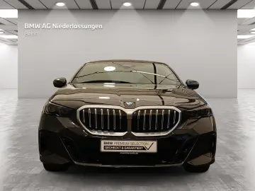 BMW 520i Lim. M Sport LiCoPr Komf-Sitze Pano Standhz