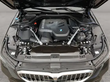 BMW 520i Lim. M Sport LiCoPr Komf-Sitze Pano Standhz