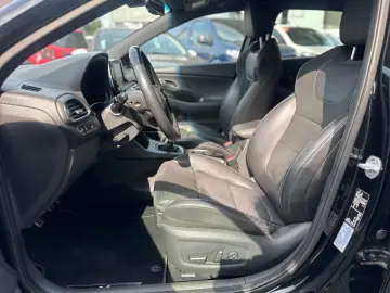 HYUNDAI i30 N Performance