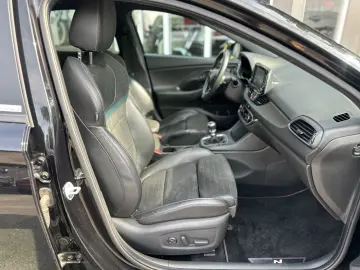 HYUNDAI i30 N Performance