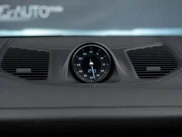 Porsche Cayenne Hybrid Facelift  Panoramic