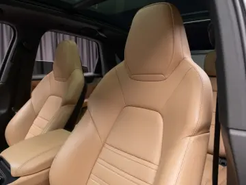 Porsche Cayenne Hybrid Facelift  Panoramic
