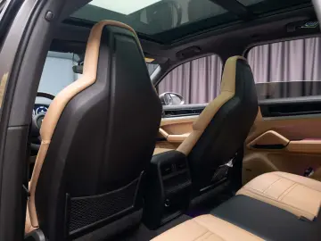 Porsche Cayenne Hybrid Facelift  Panoramic