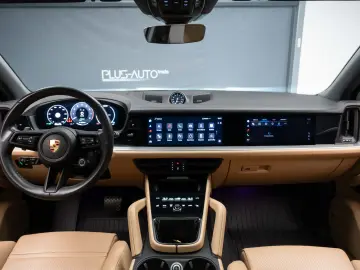 Porsche Cayenne Hybrid Facelift  Panoramic