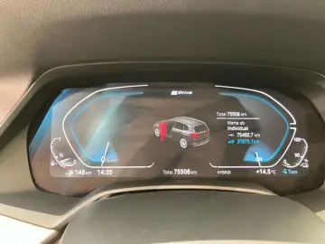 BMW X5 xDrive45e xLine Faruri Laser
