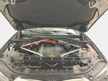 BMW X5 xDrive45e xLine Faruri Laser