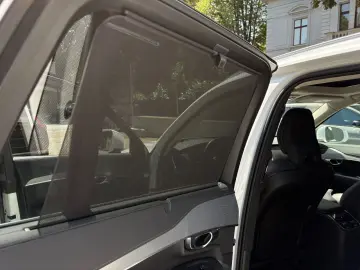 VOLVO XC90 T8 Ultra Bright AHK PANO HUD 360  4SEASONS