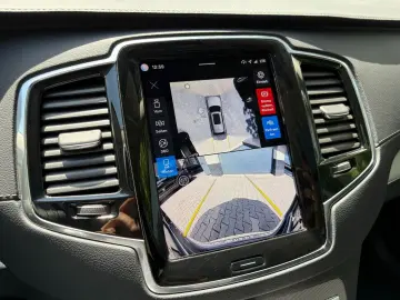 VOLVO XC90 T8 Ultra Bright AHK PANO HUD 360  4SEASONS