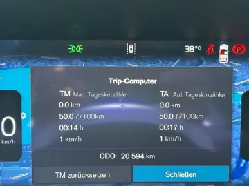 VOLVO XC90 T8 Ultra Bright AHK PANO HUD 360  4SEASONS