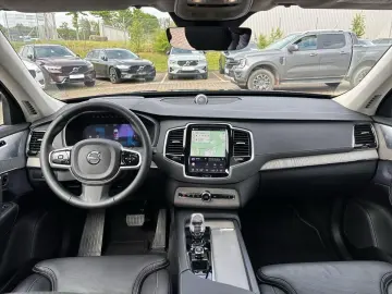 VOLVO XC90 T8 AWD Ultra Bright Recharge ACC B&W LUFT