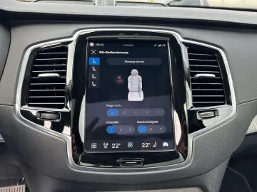 VOLVO XC90 T8 AWD Ultra Bright Recharge ACC B&W LUFT