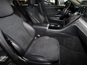 MERCEDES-BENZ C 300 d AMG