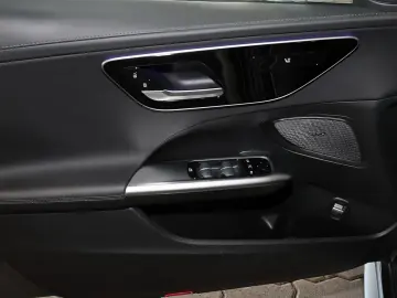 MERCEDES-BENZ C 300 d AMG