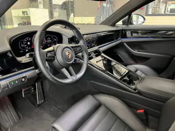 PORSCHE Panamera 4 E-Hybrid   InnoDrive   BOSE   Head-Up