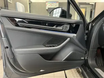 PORSCHE Panamera 4 E-Hybrid   InnoDrive   BOSE   Head-Up