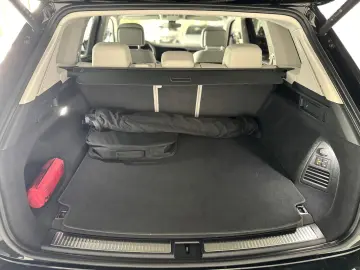 VW Touareg 3.0 TSI eHybrid 4Motion IQ Pano AHK HUD