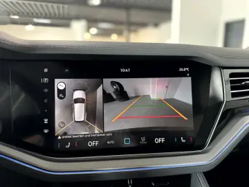 VW Touareg 3.0 TSI eHybrid 4Motion IQ Pano AHK HUD