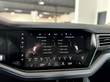 VW Touareg 3.0 TSI eHybrid 4Motion IQ Pano AHK HUD