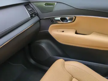 VOLVO XC90 T8 Recharge Ultimate  Luft AHK Massage 360