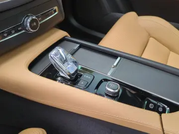 VOLVO XC90 T8 Recharge Ultimate  Luft AHK Massage 360