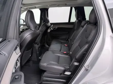 VOLVO XC90 T8 Ultra Dark Recharge Plug-In Hybrid AWD