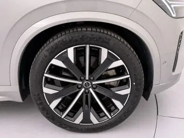 VOLVO XC90 T8 Ultra Dark Recharge Plug-In Hybrid AWD