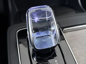 VOLVO XC90 T8 Ultra Dark Recharge Plug-In Hybrid AWD