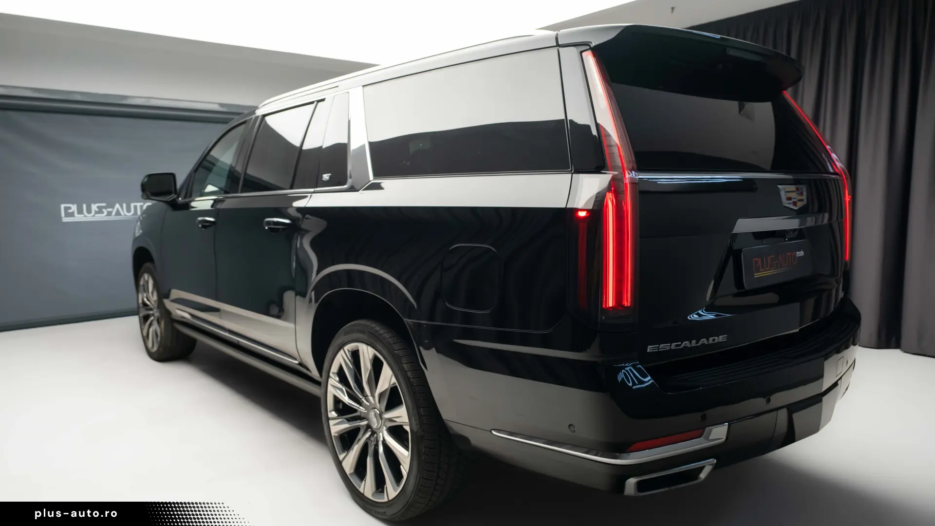 2025 Cadillac Escalade ESV Premium Luxury