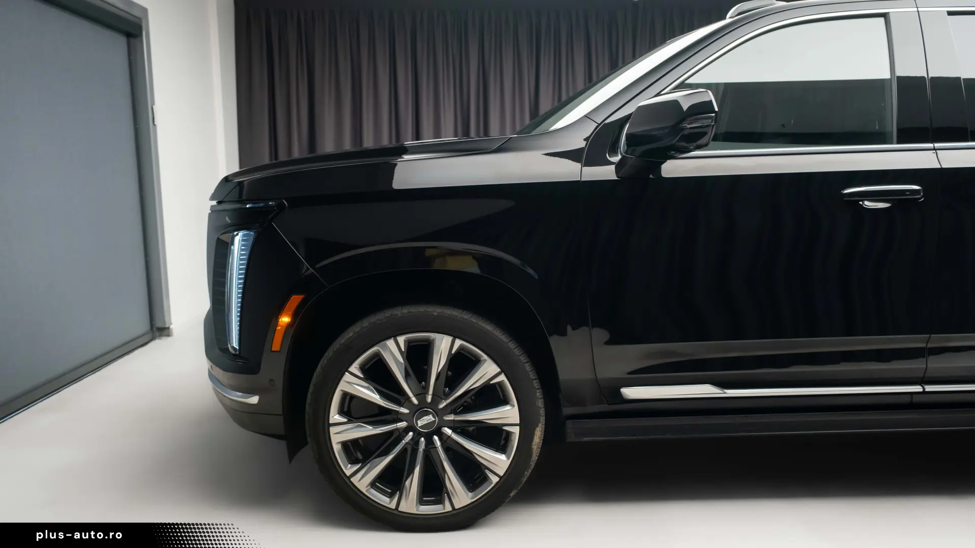 2025 Cadillac Escalade ESV Premium Luxury