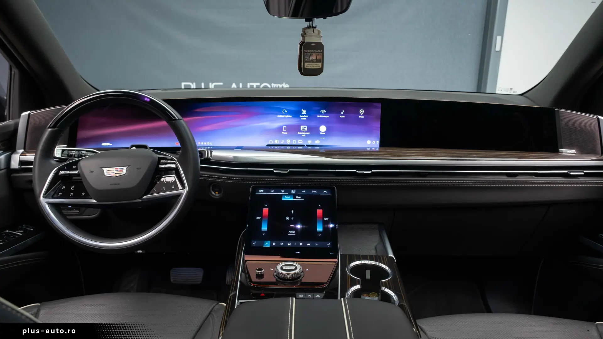 2025 Cadillac Escalade ESV Premium Luxury