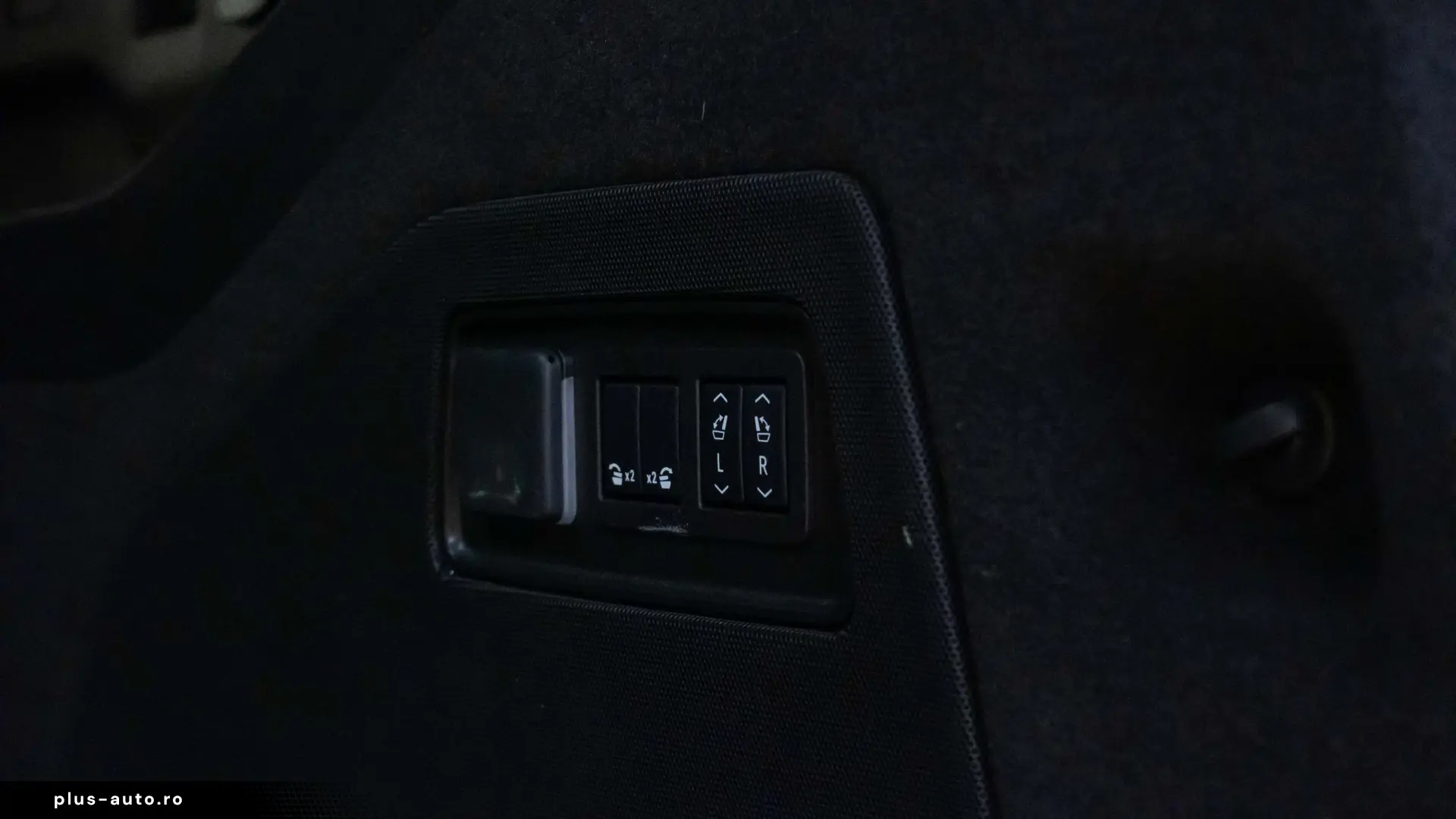 2025 Cadillac Escalade ESV Premium Luxury