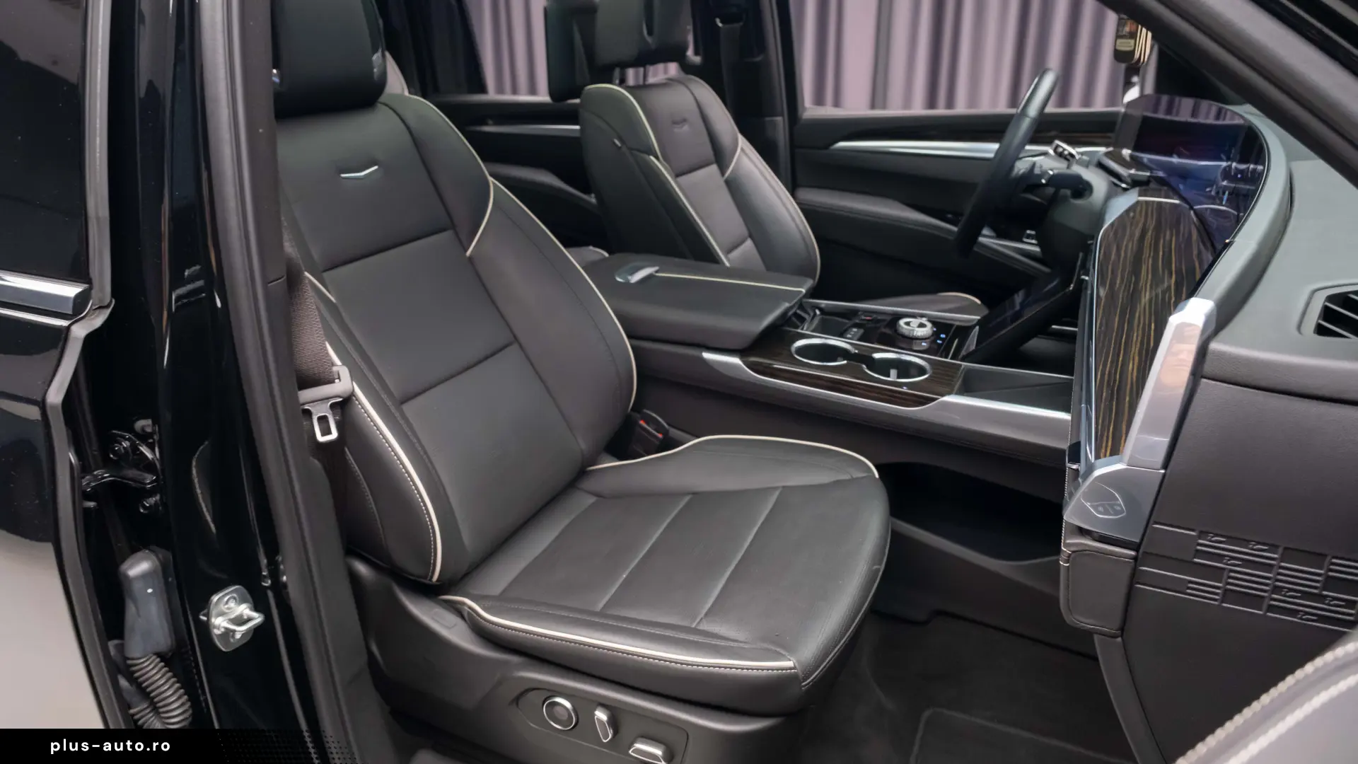 2025 Cadillac Escalade ESV Premium Luxury