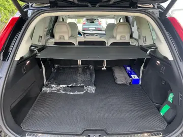 VOLVO XC90 Recharge T8 AWD Ultra Bright