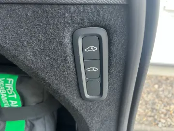 VOLVO XC90 Recharge T8 AWD Ultra Bright