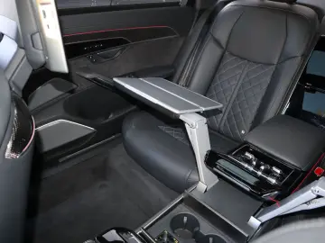AUDI A8L 60 TFSIe lang exclusive S-LINE CARBON B&Oadv