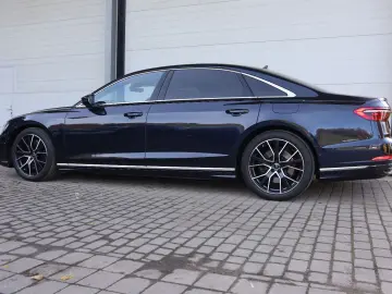AUDI A8L 60 TFSIe lang exclusive S-LINE CARBON B&Oadv