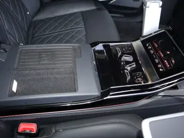 AUDI A8L 60 TFSIe lang exclusive S-LINE CARBON B&Oadv