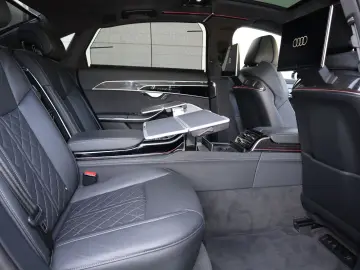 AUDI A8L 60 TFSIe lang exclusive S-LINE CARBON B&Oadv