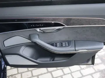AUDI A8L 60 TFSIe lang exclusive S-LINE CARBON B&Oadv