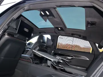 AUDI A8L 60 TFSIe lang exclusive S-LINE CARBON B&Oadv