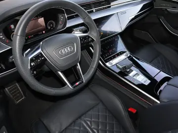 AUDI A8L 60 TFSIe lang exclusive S-LINE CARBON B&Oadv