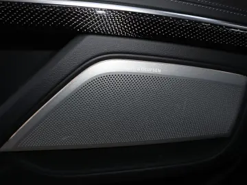 AUDI A8L 60 TFSIe lang exclusive S-LINE CARBON B&Oadv