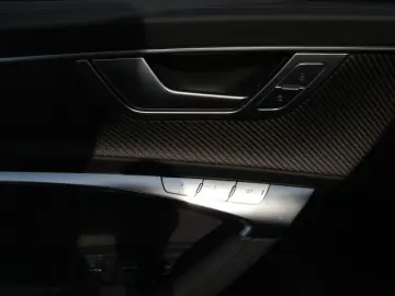 AUDI RS 6 Avant performance tiptronic RS-SPORTAGA 360