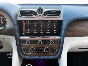 BENTLEY Bentayga 4.0 V8 Azure 4WD Autom.