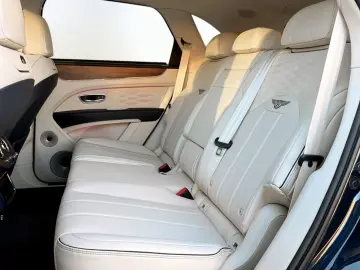 BENTLEY Bentayga 4.0 V8 Azure 4WD Autom.