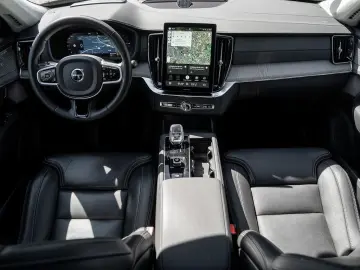 VOLVO XC90 T8 AWD Ultra Bright AHK B&W LUFTFEDERUNG