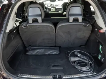 VOLVO XC90 T8 AWD Ultra Bright AHK B&W LUFTFEDERUNG