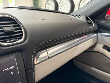 Porsche 718 Cayman Style Edition ACC 1. Hand Approved