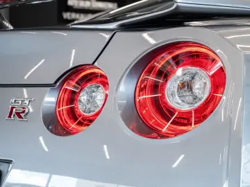 NISSAN GT-R Prestige Edition BOSE SPORTSITZE 1.HAND
